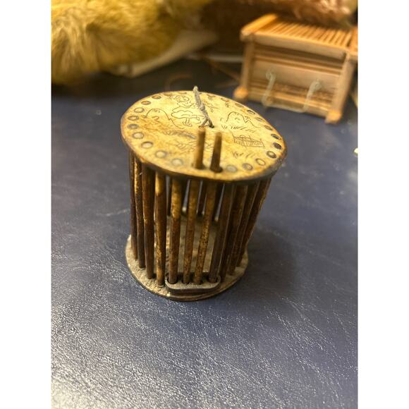 ANTIQUE ORNATE HAND DECORATED Horn TIBETAN CRICKET CAGE